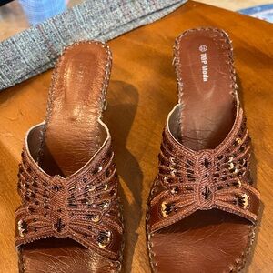TOP Moda Women's Tan Mules